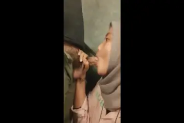 Bokep Jilbab Manis Diminta BJ Sebelum Tidur Nurut