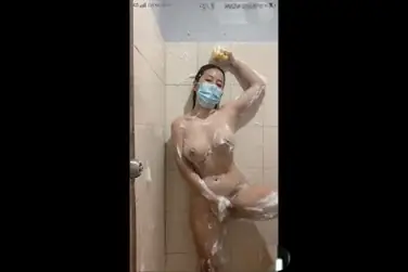 Rekor Penonton Menunggu Puncak Kelepasan Cairan